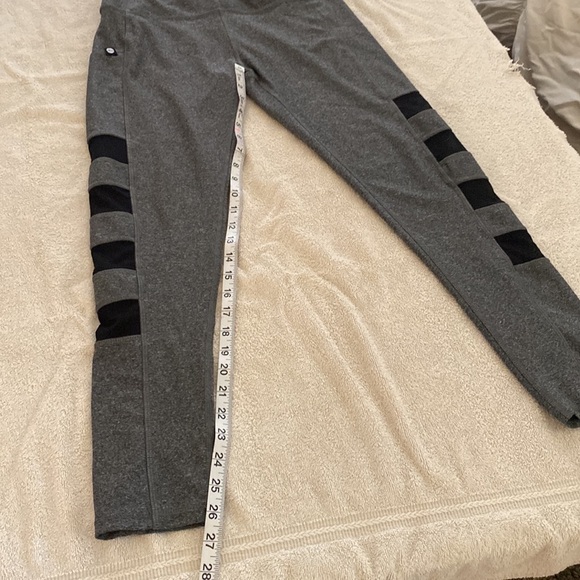 Gottex Studio great yoga pants with pocket and mesh sheer black squares on sides - Picture 9 of 13